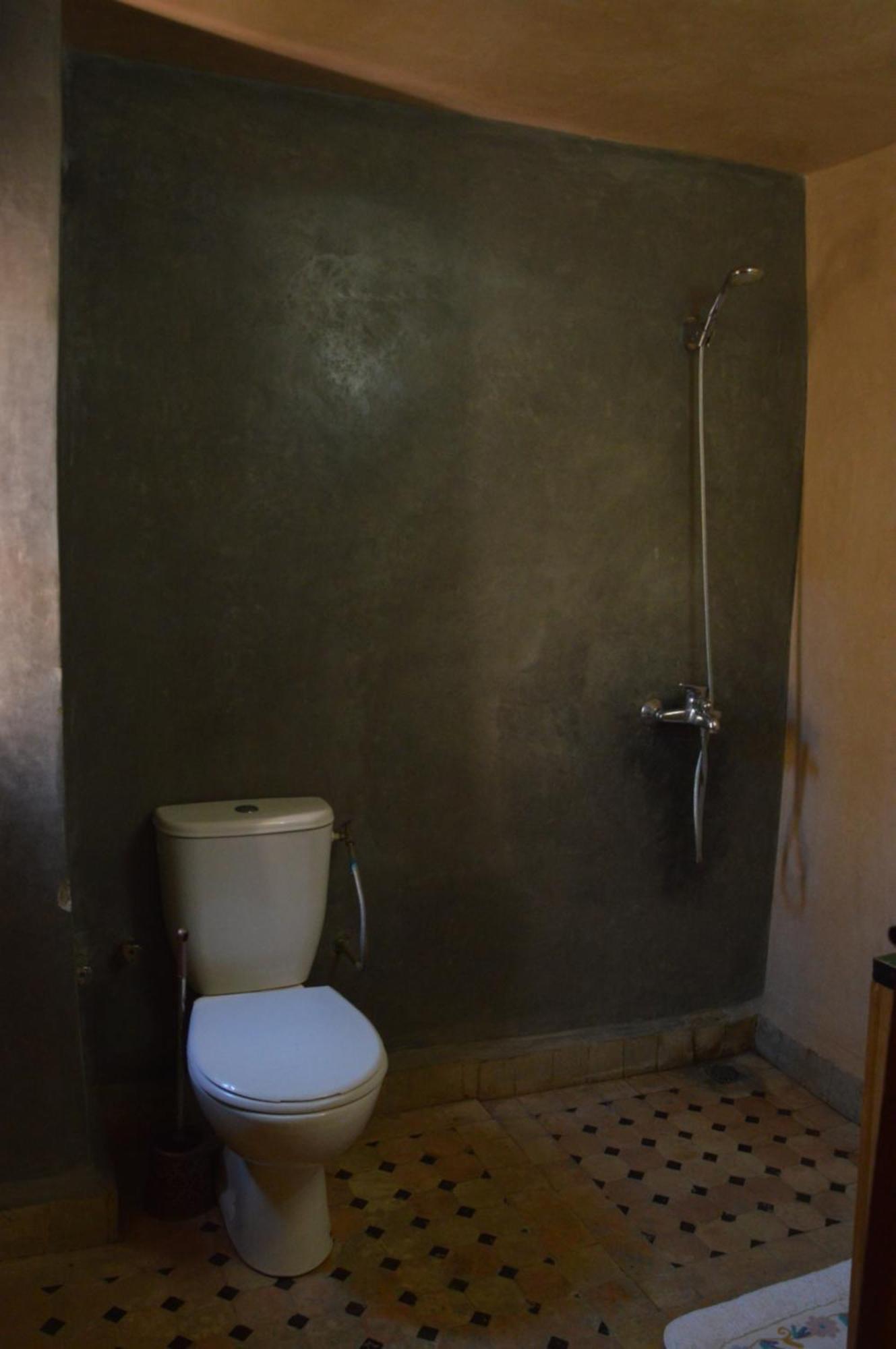 Riad Oumkaltoum Fez Bagian luar foto