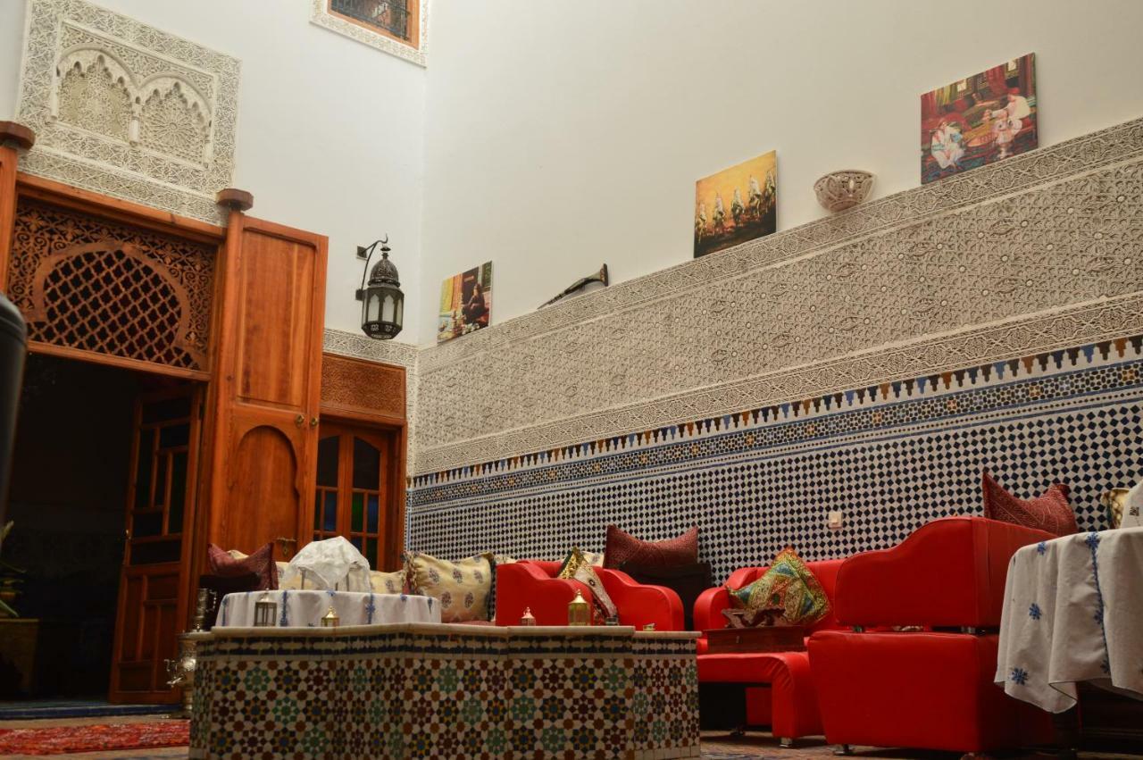Riad Oumkaltoum Fez Bagian luar foto
